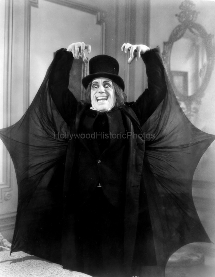 Lon Chaney 1927 LAM.jpg